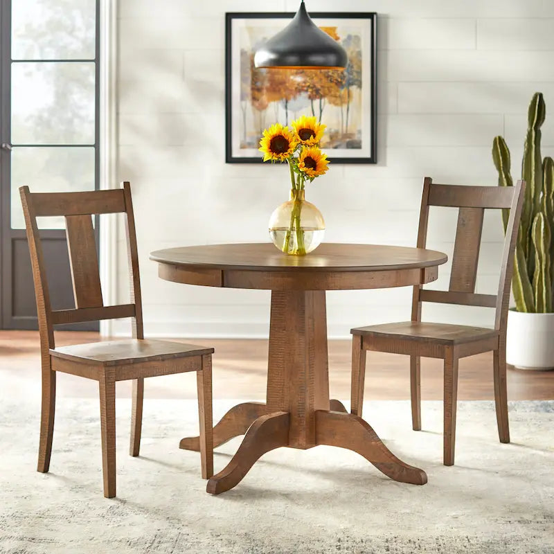 Round dining table